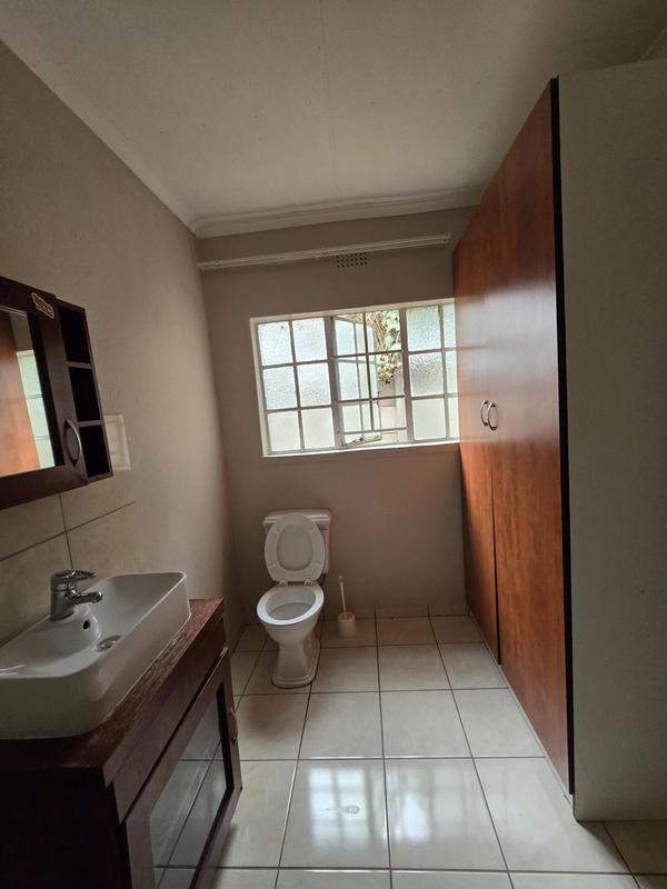To Let 1 Bedroom Property for Rent in Cyrildene Gauteng