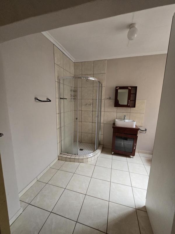 To Let 1 Bedroom Property for Rent in Cyrildene Gauteng