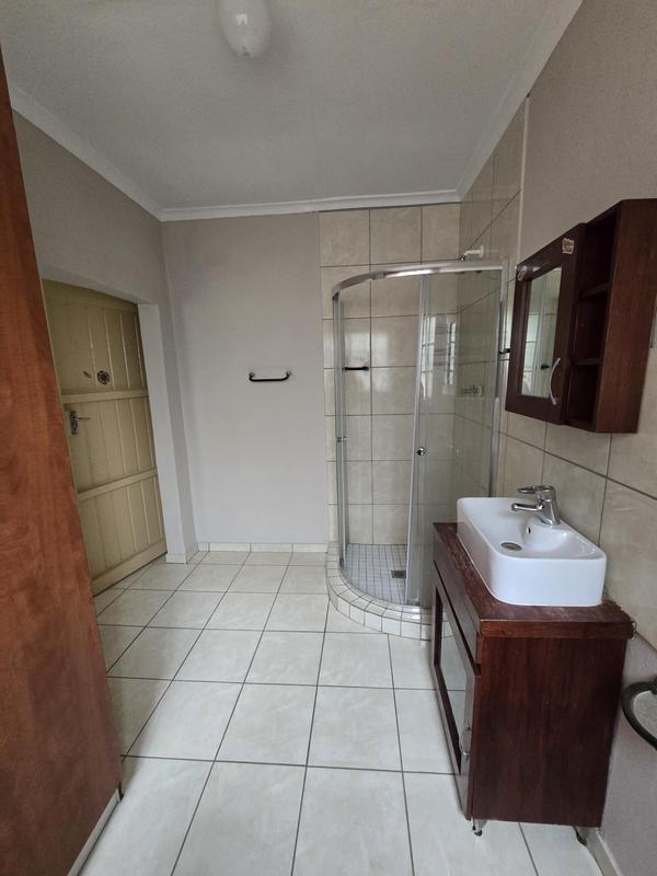 To Let 1 Bedroom Property for Rent in Cyrildene Gauteng