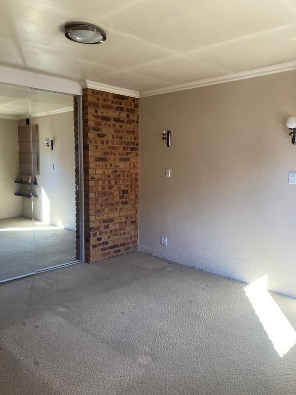 4 Bedroom Property for Sale in Primrose East Gauteng