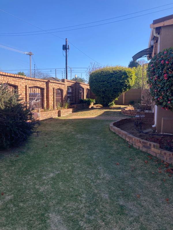 4 Bedroom Property for Sale in Primrose East Gauteng