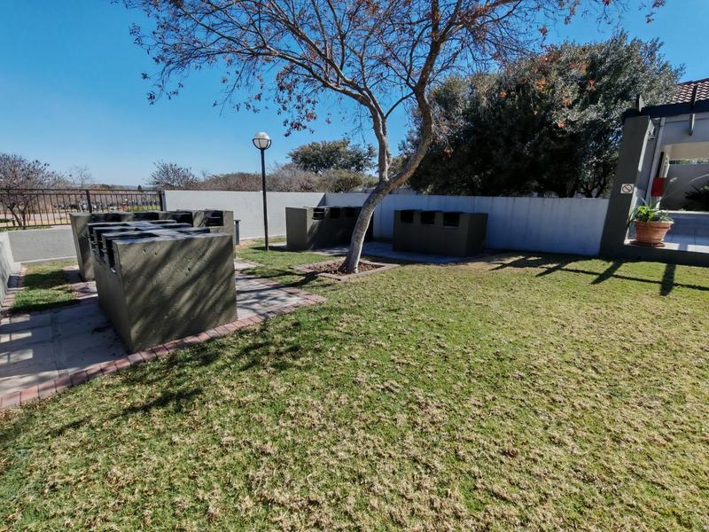 To Let 1 Bedroom Property for Rent in Craigavon Gauteng