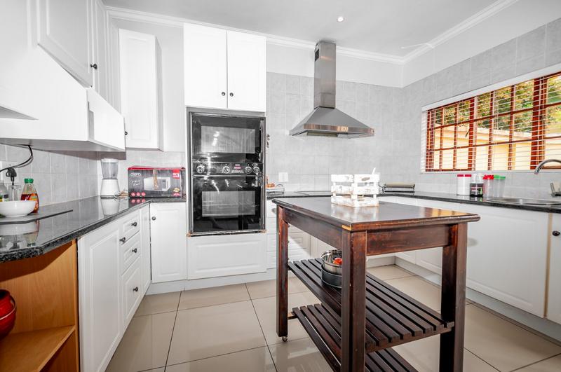 To Let 4 Bedroom Property for Rent in Craigavon Gauteng