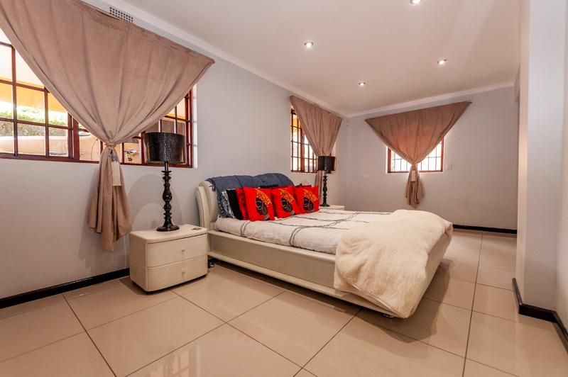 To Let 4 Bedroom Property for Rent in Craigavon Gauteng