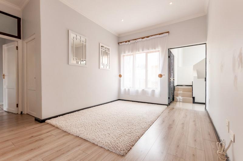 To Let 4 Bedroom Property for Rent in Craigavon Gauteng