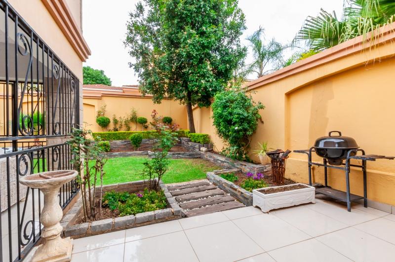To Let 4 Bedroom Property for Rent in Craigavon Gauteng