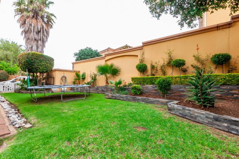 To Let 4 Bedroom Property for Rent in Craigavon Gauteng