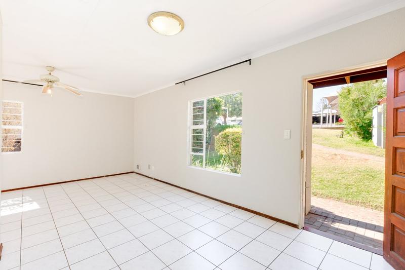 To Let 3 Bedroom Property for Rent in Douglasdale Gauteng