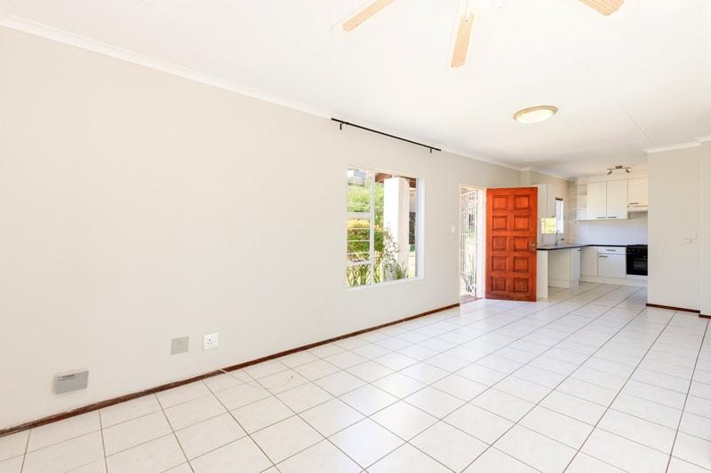 To Let 3 Bedroom Property for Rent in Douglasdale Gauteng