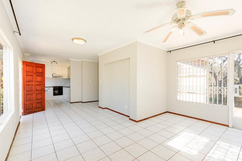 To Let 3 Bedroom Property for Rent in Douglasdale Gauteng