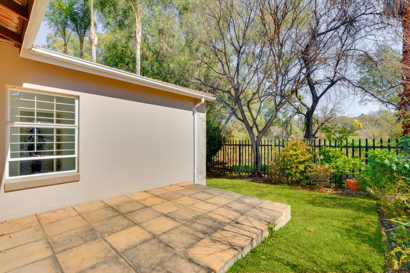 To Let 3 Bedroom Property for Rent in Douglasdale Gauteng