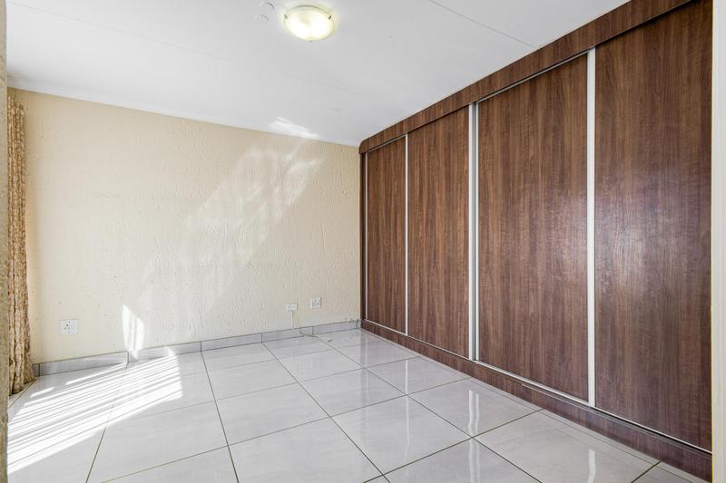 To Let 3 Bedroom Property for Rent in Lonehill Gauteng