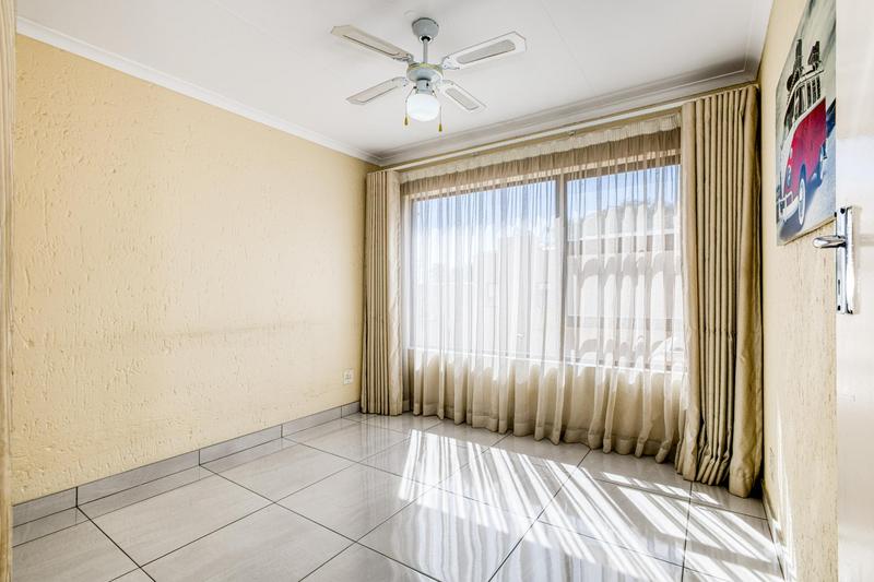 To Let 3 Bedroom Property for Rent in Lonehill Gauteng