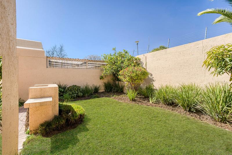 To Let 3 Bedroom Property for Rent in Lonehill Gauteng