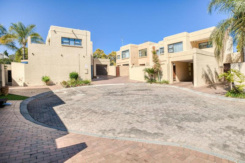 To Let 3 Bedroom Property for Rent in Lonehill Gauteng