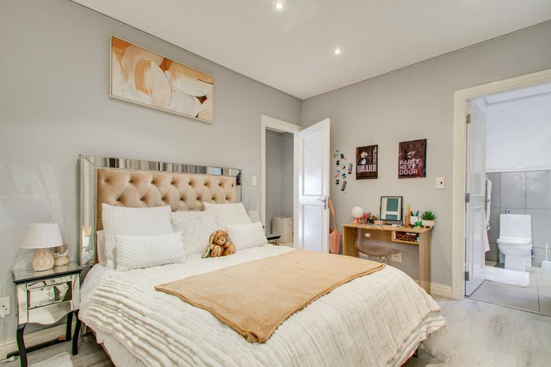 To Let 2 Bedroom Property for Rent in Morningside Gauteng