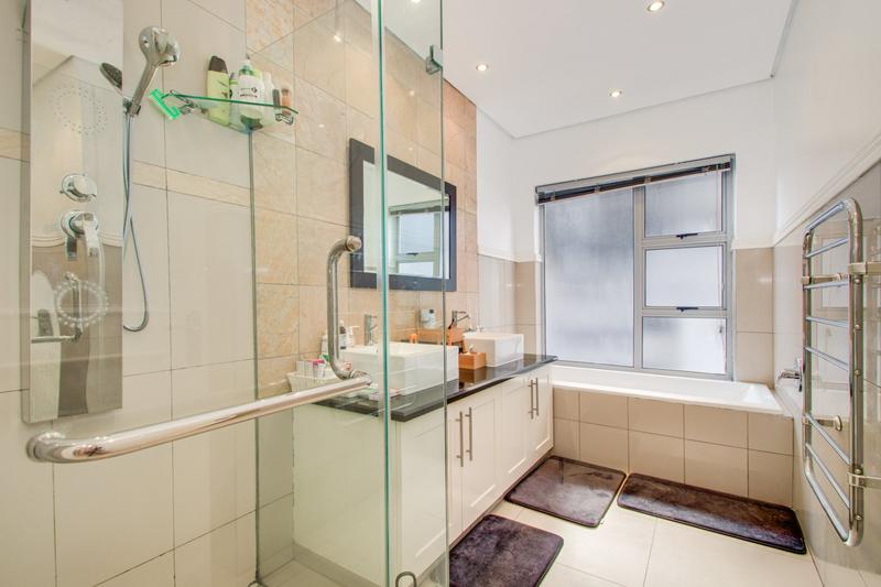 To Let 2 Bedroom Property for Rent in Morningside Gauteng