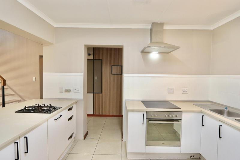 To Let 3 Bedroom Property for Rent in Rivonia Gauteng