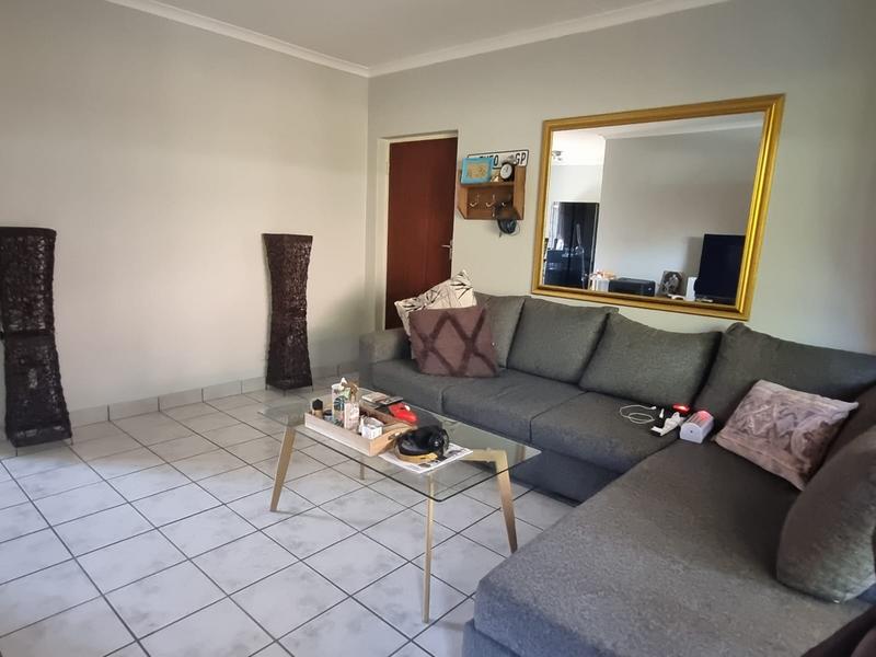 To Let 2 Bedroom Property for Rent in Elardus Park Gauteng