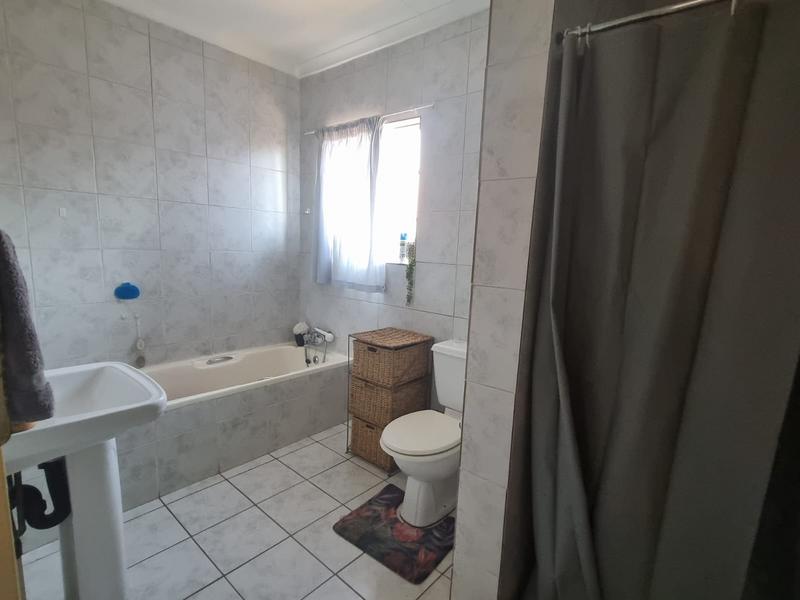 To Let 2 Bedroom Property for Rent in Elardus Park Gauteng