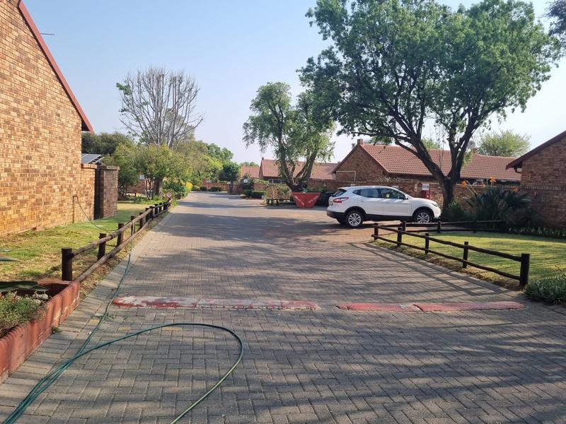 To Let 2 Bedroom Property for Rent in Elardus Park Gauteng