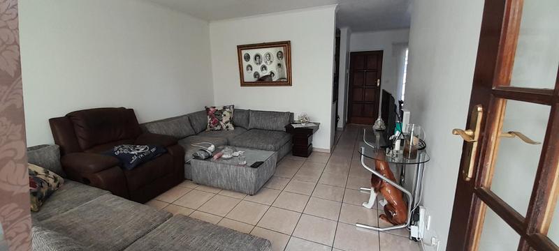 2 Bedroom Property for Sale in Pierre Van Ryneveld Gauteng