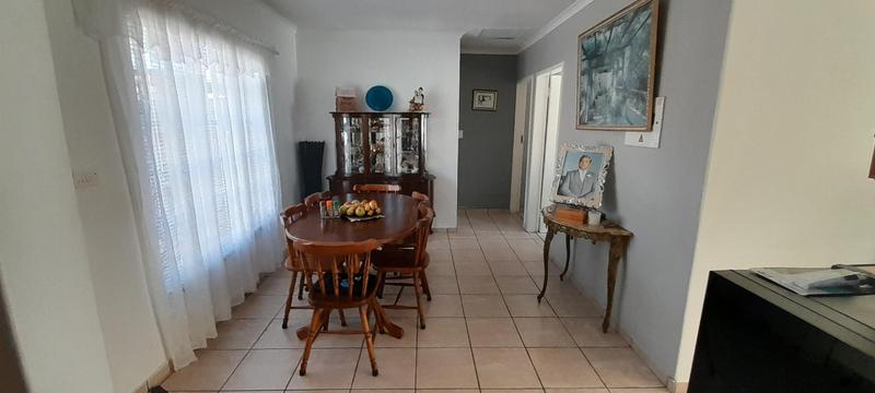 2 Bedroom Property for Sale in Pierre Van Ryneveld Gauteng