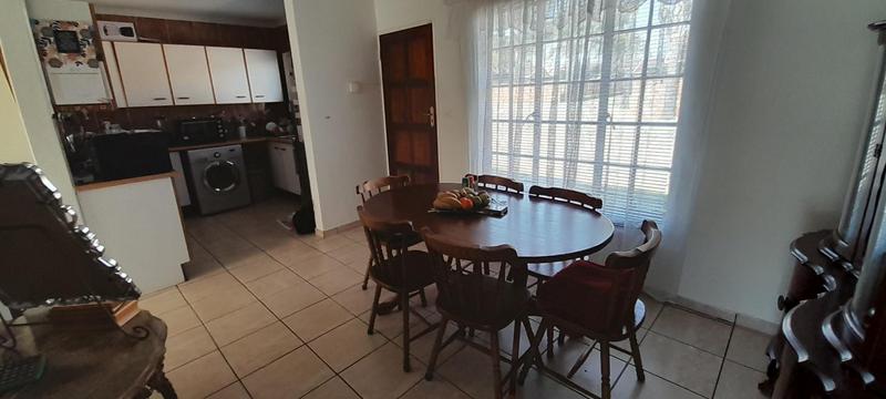 2 Bedroom Property for Sale in Pierre Van Ryneveld Gauteng