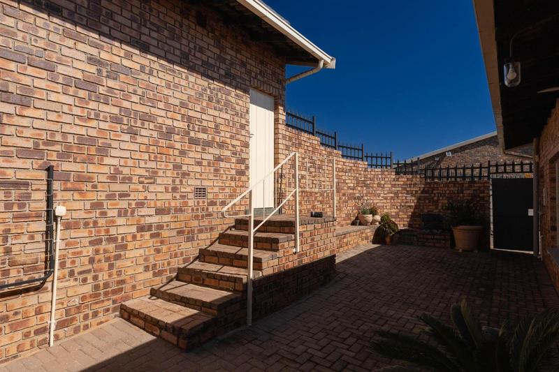 3 Bedroom Property for Sale in Rant En Dal Gauteng
