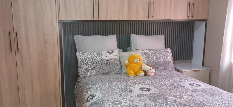 4 Bedroom Property for Sale in Clayville Gauteng