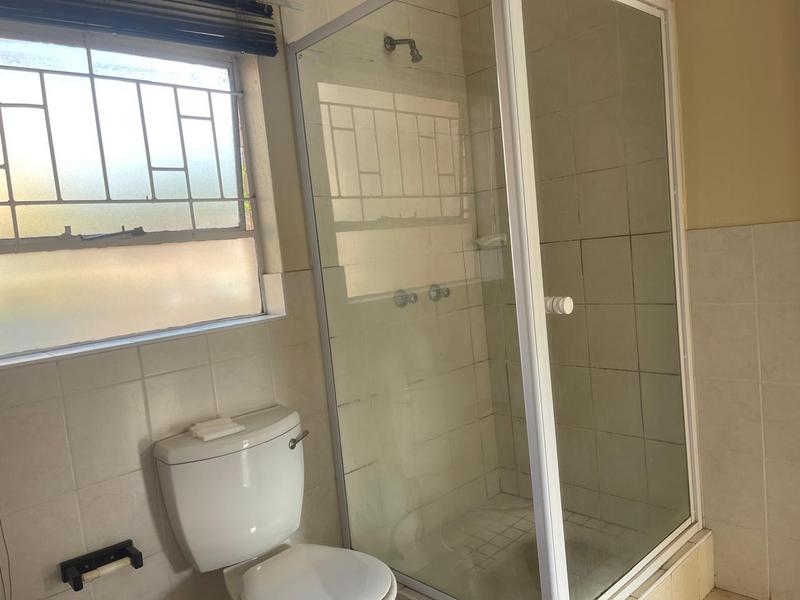 To Let 2 Bedroom Property for Rent in Roodekrans Gauteng