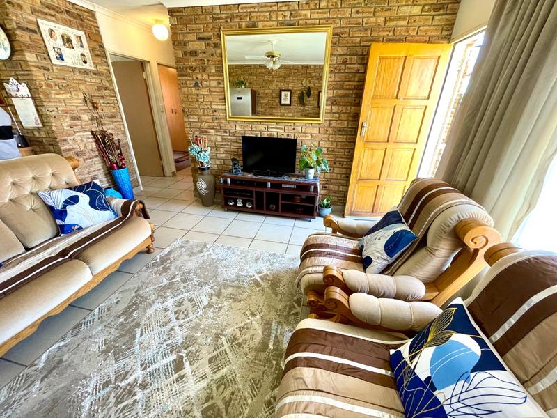 2 Bedroom Property for Sale in Krugersdorp North Gauteng