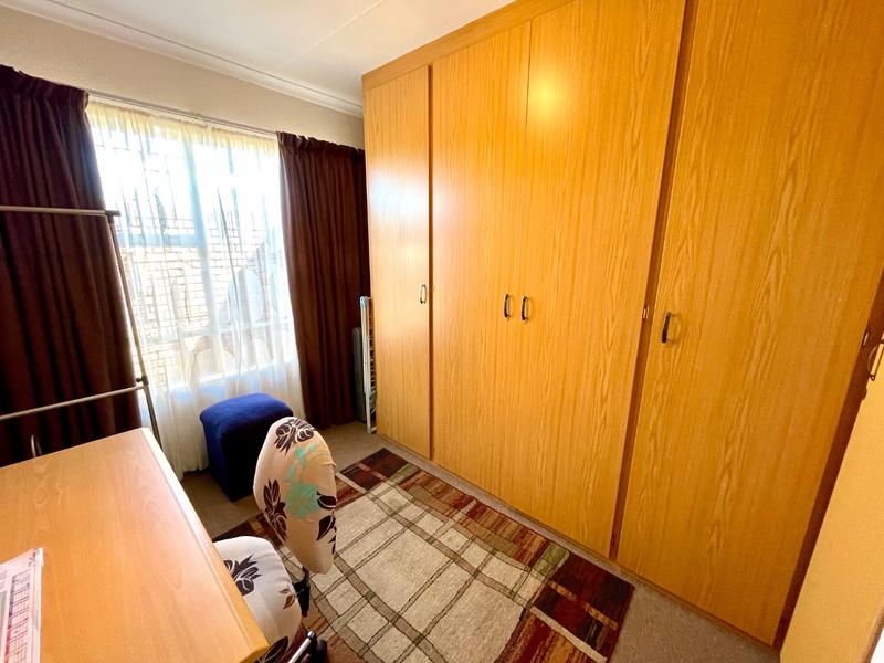 2 Bedroom Property for Sale in Krugersdorp North Gauteng