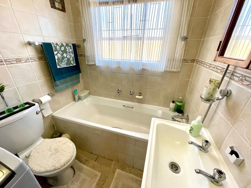 2 Bedroom Property for Sale in Krugersdorp North Gauteng