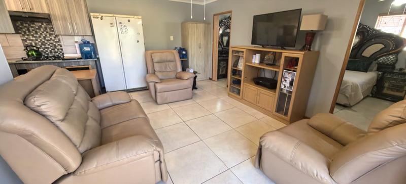 4 Bedroom Property for Sale in Witpoortjie Gauteng
