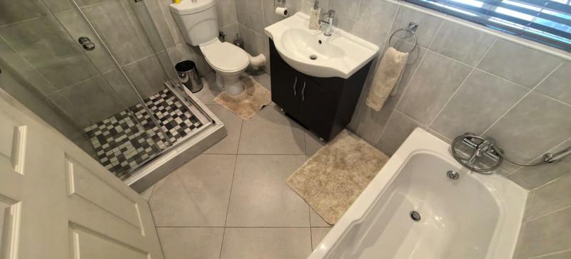 4 Bedroom Property for Sale in Witpoortjie Gauteng