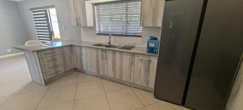 4 Bedroom Property for Sale in Witpoortjie Gauteng