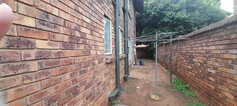 To Let 2 Bedroom Property for Rent in Rooihuiskraal North Gauteng