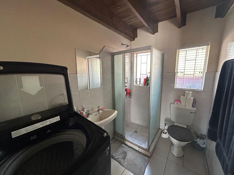 4 Bedroom Property for Sale in Eldoraigne Gauteng
