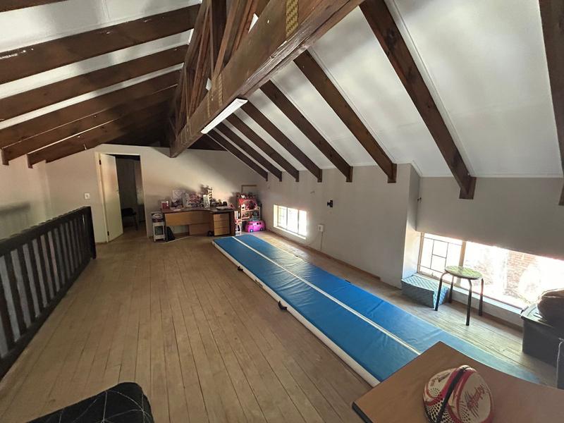 4 Bedroom Property for Sale in Eldoraigne Gauteng