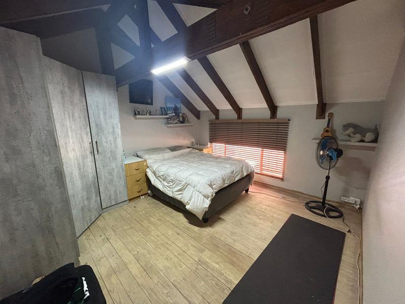 4 Bedroom Property for Sale in Eldoraigne Gauteng