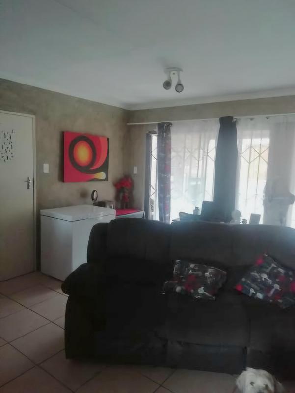 2 Bedroom Property for Sale in Amberfield Gauteng