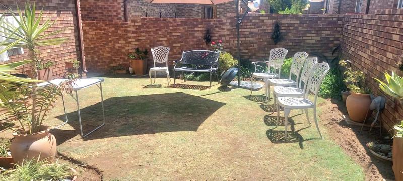 2 Bedroom Property for Sale in Amberfield Gauteng