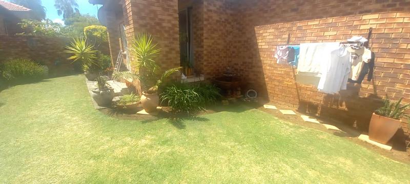 2 Bedroom Property for Sale in Amberfield Gauteng