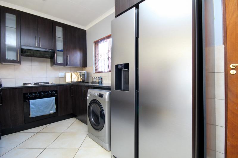 2 Bedroom Property for Sale in Thatchfield Gauteng