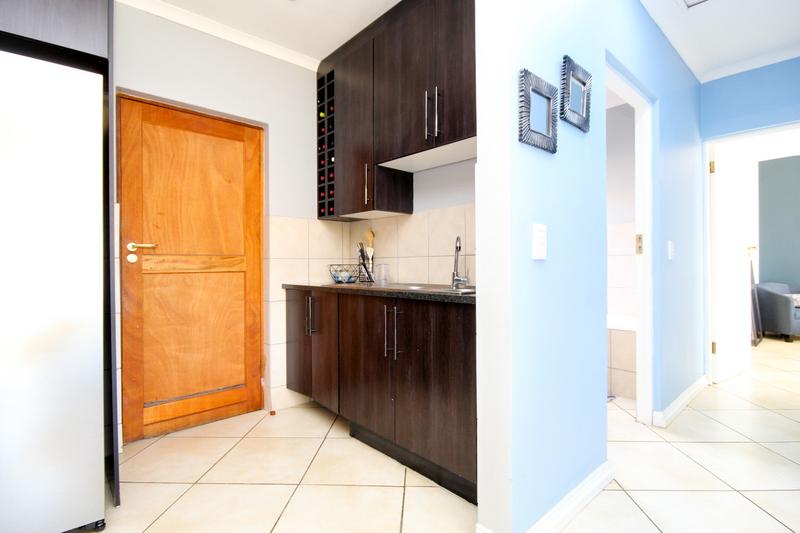 2 Bedroom Property for Sale in Thatchfield Gauteng
