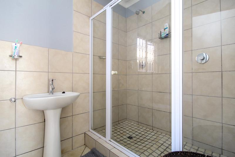 2 Bedroom Property for Sale in Thatchfield Gauteng