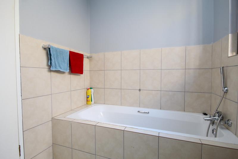 2 Bedroom Property for Sale in Thatchfield Gauteng