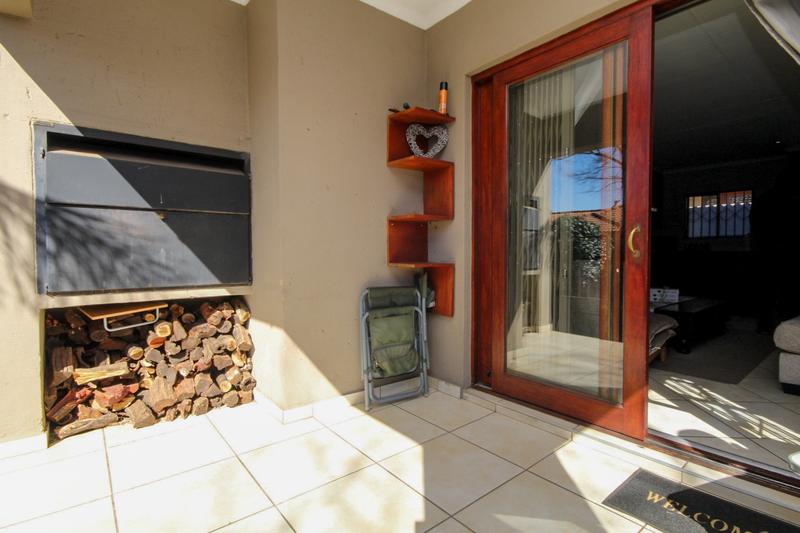 2 Bedroom Property for Sale in Thatchfield Gauteng