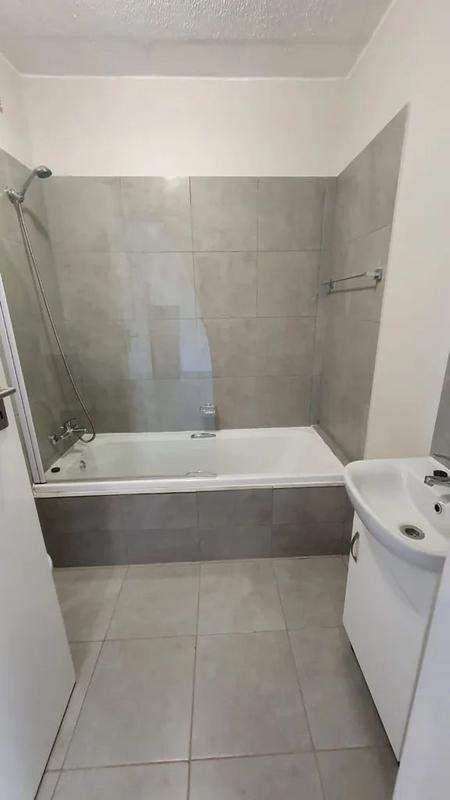 To Let 2 Bedroom Property for Rent in Randburg Central Gauteng